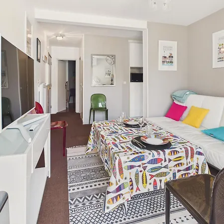 250m De La Grande De - Pour 2 Appartement