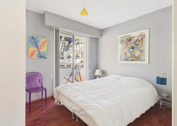 250m De La Grande De - Pour 2 Appartement